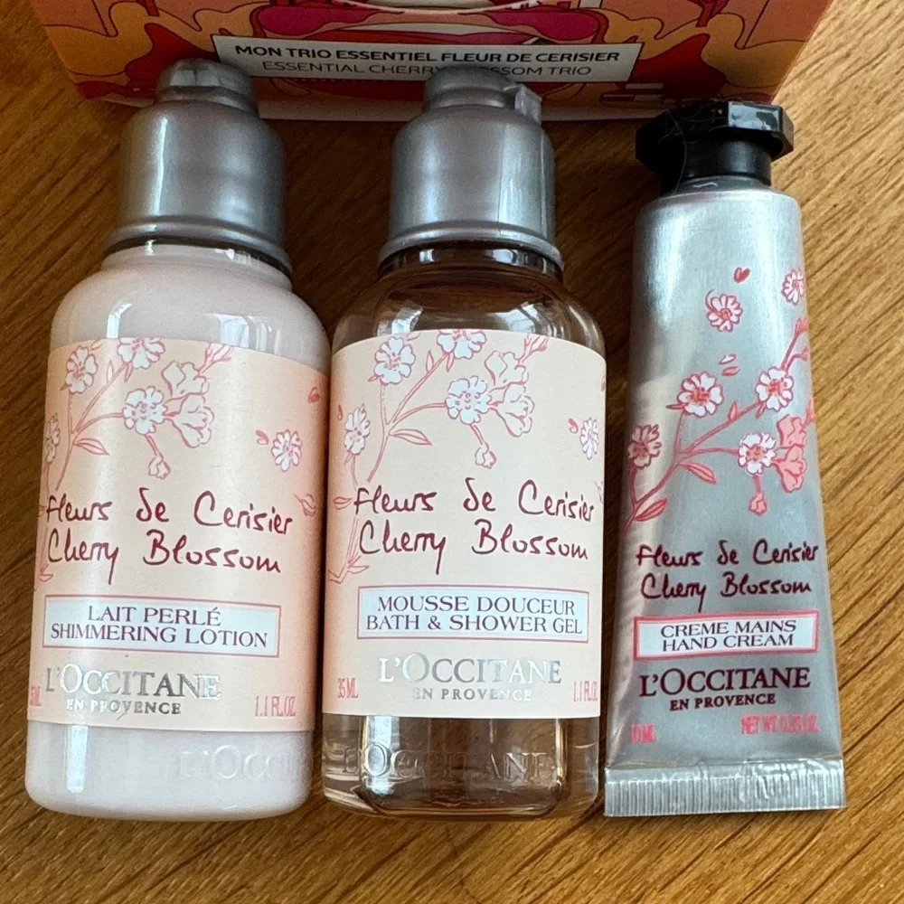L'OCCITANE Cherry Blossom Trio Set - Pink & Silver - Picture 8 of 9